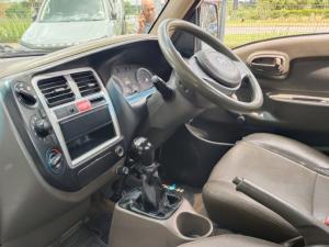 Hyundai H-100 Bakkie 2.6D deck - Image 9