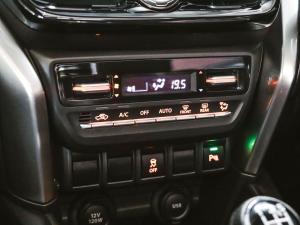 Suzuki Grand Vitara 1.5 GLX manual - Image 32