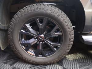 Isuzu D-Max 3.0TD double cab V-Cross 4x4 - Image 7