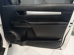 Toyota Hilux 2.0 single cab S (aircon) - Image 12
