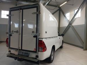 Toyota Hilux 2.0 single cab S (aircon) - Image 4