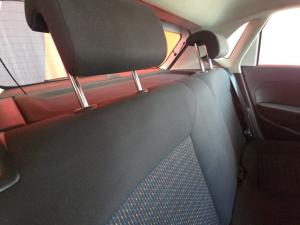 Volkswagen Polo Vivo hatch 1.4 Trendline - Image 11