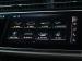 Audi Q8 55TFSI quattro - Thumbnail 25