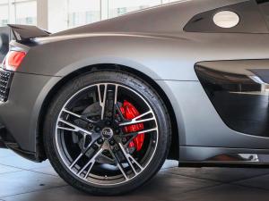 Audi R8 coupe V10 performance quattro - Image 10