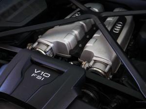 Audi R8 coupe V10 performance quattro - Image 22