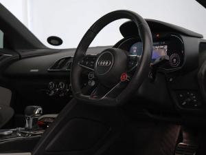 Audi R8 coupe V10 performance quattro - Image 26