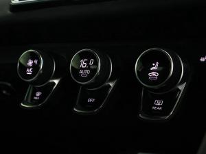 Audi R8 coupe V10 performance quattro - Image 30