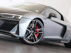 Audi R8 coupe V10 performance quattro - Image 9