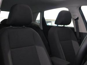 Volkswagen Polo hatch 1.0TSI Life manual - Image 23
