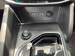 L D V T60 2.0D Bi-Turbo double cab Max Luxe 4x4 auto - Image 20