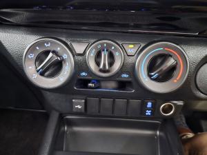 Toyota Hilux 2.4GD-6 double cab Raider auto - Image 13