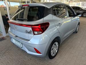 Hyundai Grand i10 1.2 Premium hatch - Image 2