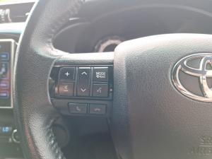 Toyota Hilux 2.8GD-6 double cab Raider auto - Image 9