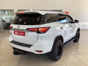 Toyota Fortuner 2.8GD-6 auto - Image 2