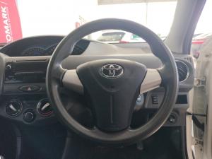 Toyota Etios hatch 1.5 Sprint - Image 8