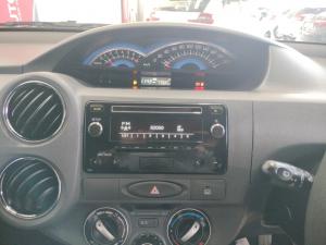 Toyota Etios hatch 1.5 Sprint - Image 13