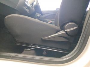 Toyota Etios hatch 1.5 Sprint - Image 19