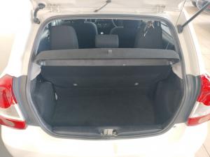 Toyota Etios hatch 1.5 Sprint - Image 20