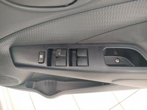 Toyota Etios hatch 1.5 Sprint - Image 29