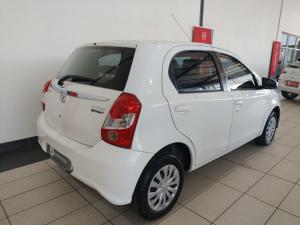 Toyota Etios hatch 1.5 Sprint - Image 2