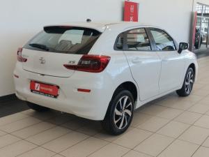 Toyota Starlet 1.5 XS manual - Image 2