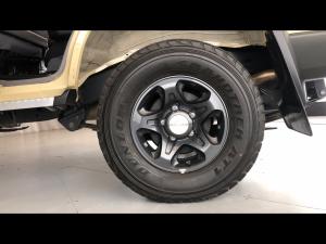 Toyota Land Cruiser 76 2.8GD-6 station wagon VX - Image 19