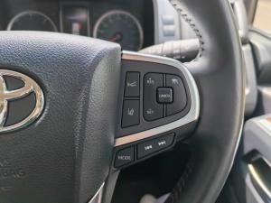 Toyota Quantum 2.8 LWB bus 9-seater VX Premium - Image 9