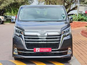 Toyota Quantum 2.8 LWB bus 9-seater VX Premium - Image 4