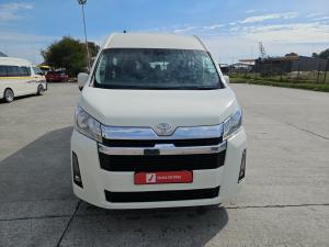 Toyota Quantum 2.8 SLWB bus 14-seater GL manual - Image 4