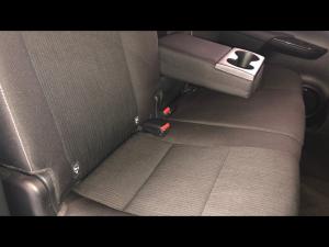 Toyota Hilux 2.8GD-6 double cab Raider auto - Image 12