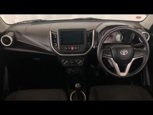 Toyota Vitz 1.0 XR manual - Image 6