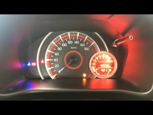 Toyota Vitz 1.0 XR manual - Image 9