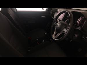 Toyota Vitz 1.0 XR manual - Image 10