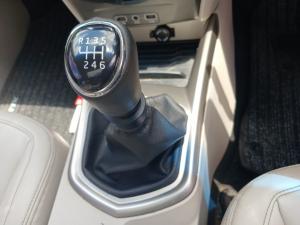 Mahindra XUV300 1.2T - Image 13