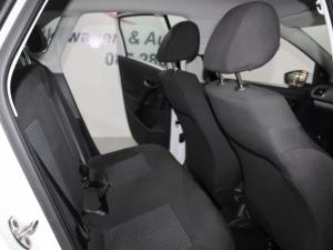 Volkswagen Polo Vivo 1.6 Comfortline TIP - Image 16