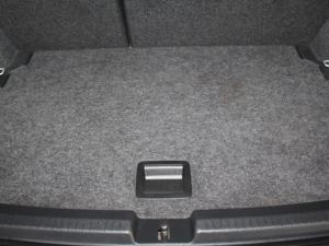 Volkswagen Polo 1.0 TSI Comfortline DSG - Image 8