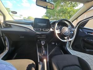 Toyota Starlet 1.5 XR automatic - Image 6