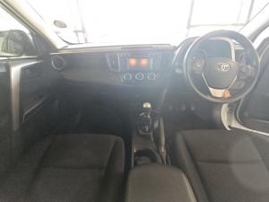 Toyota RAV4 2.0 GX - Image 17
