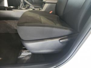 Toyota RAV4 2.0 GX - Image 21