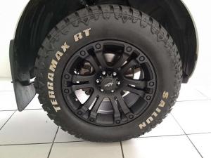 Nissan Navara 2.5DDTI SE D/C - Image 8