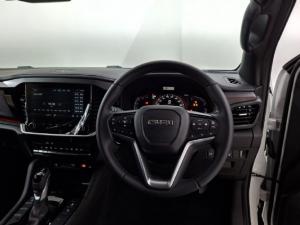 Isuzu mu-X 3.0TD Onyx XT 4WD - Image 11