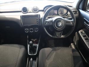 Suzuki Swift 1.2 GLX manual - Image 6