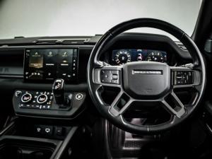 Land Rover Defender 110 D300 X-Dynamic SE - Image 18