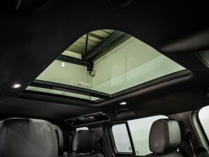 Land Rover Defender 110 D300 X-Dynamic SE - Image 19