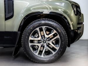 Land Rover Defender 110 D300 X-Dynamic SE - Image 3