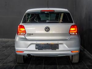Volkswagen Polo Vivo hatch 1.6 Comfortline auto - Image 4