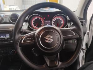Suzuki Swift 1.2 GL auto - Image 6