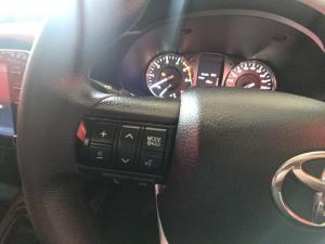 Toyota Hilux 2.4GD-6 Xtra cab Raider manual - Image 11