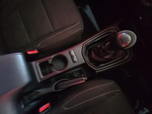 Toyota Hilux 2.4GD-6 Xtra cab Raider manual - Image 15