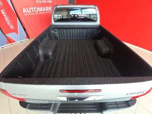 Toyota Hilux 2.4GD-6 Xtra cab Raider manual - Image 24